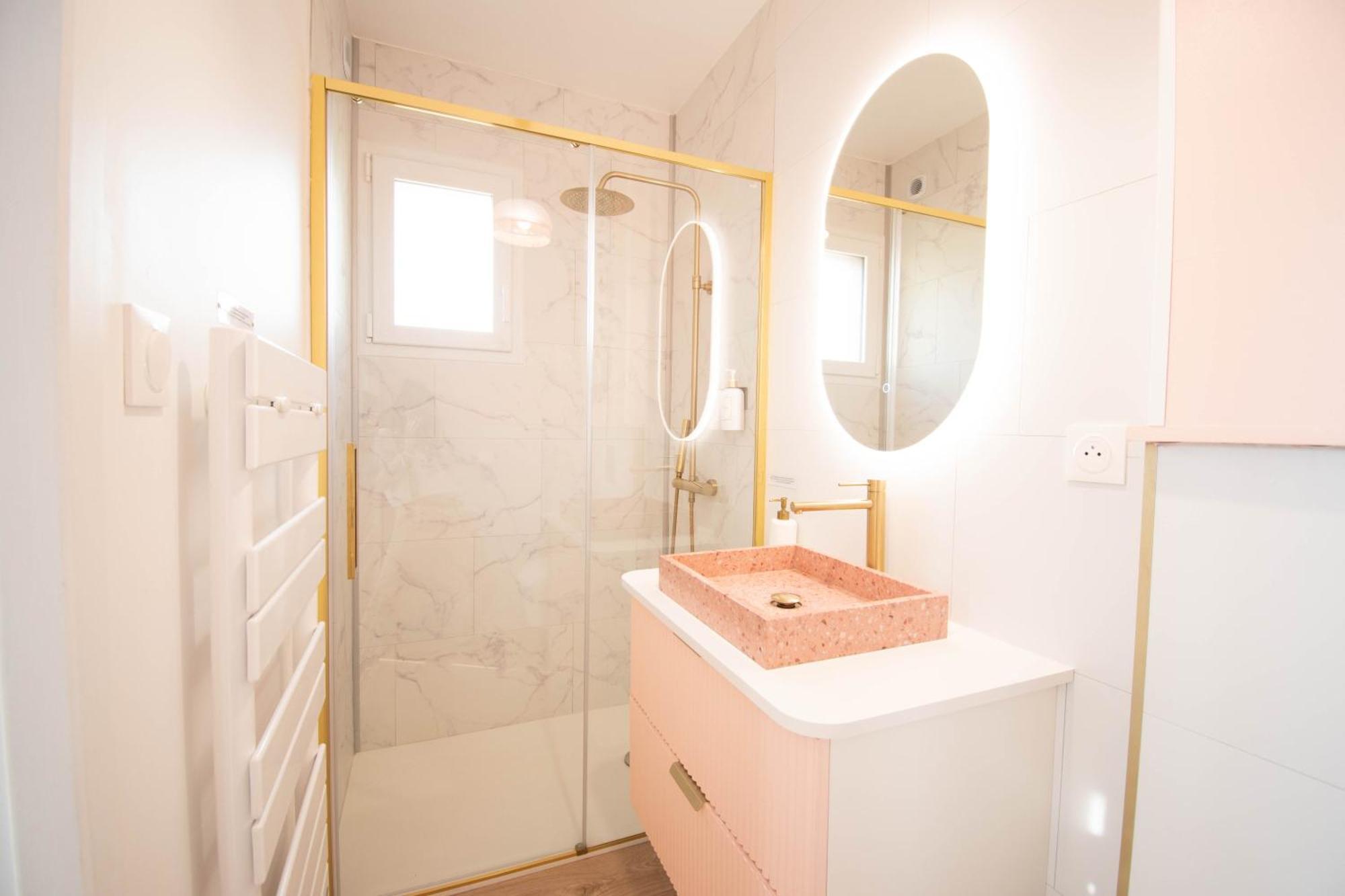 Studio Les 2 Fees - Jacuzzi - Deco Feerique Montfort-sur-Meu 外观 照片